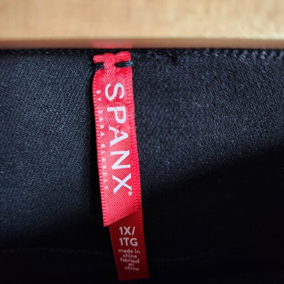 Spanx Jeans Black XL 1X Petite Women's Cropped Kick Flare Raw Hem Boho NEW - Picture 5 of 11